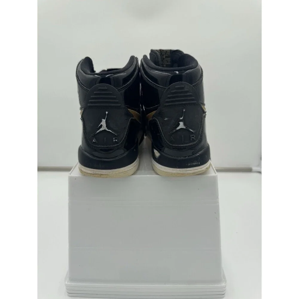 Nike Air Jordan Legacy 312 Size 6Y GS Black Metallic‎ Gold AT4040-007